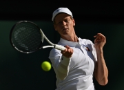 开云体育下载-温网翻盘澳网，辛纳扛起全队