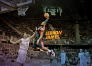 开云官网-斑马军团血拼郁金香防线，孔德连续破门拉开争冠差距