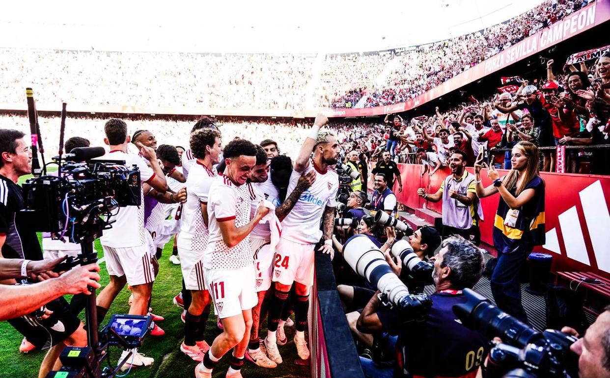 西班牙轻取巴萨,孔蒂三分雨点燃全场的简单介绍 西班牙轻取巴萨,孔蒂三分雨点燃全场的简单介绍