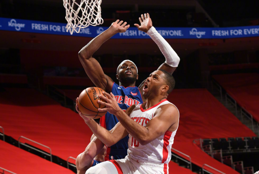 三分雨绝杀，火箭高歌奏凯凤歌飞扬的简单介绍