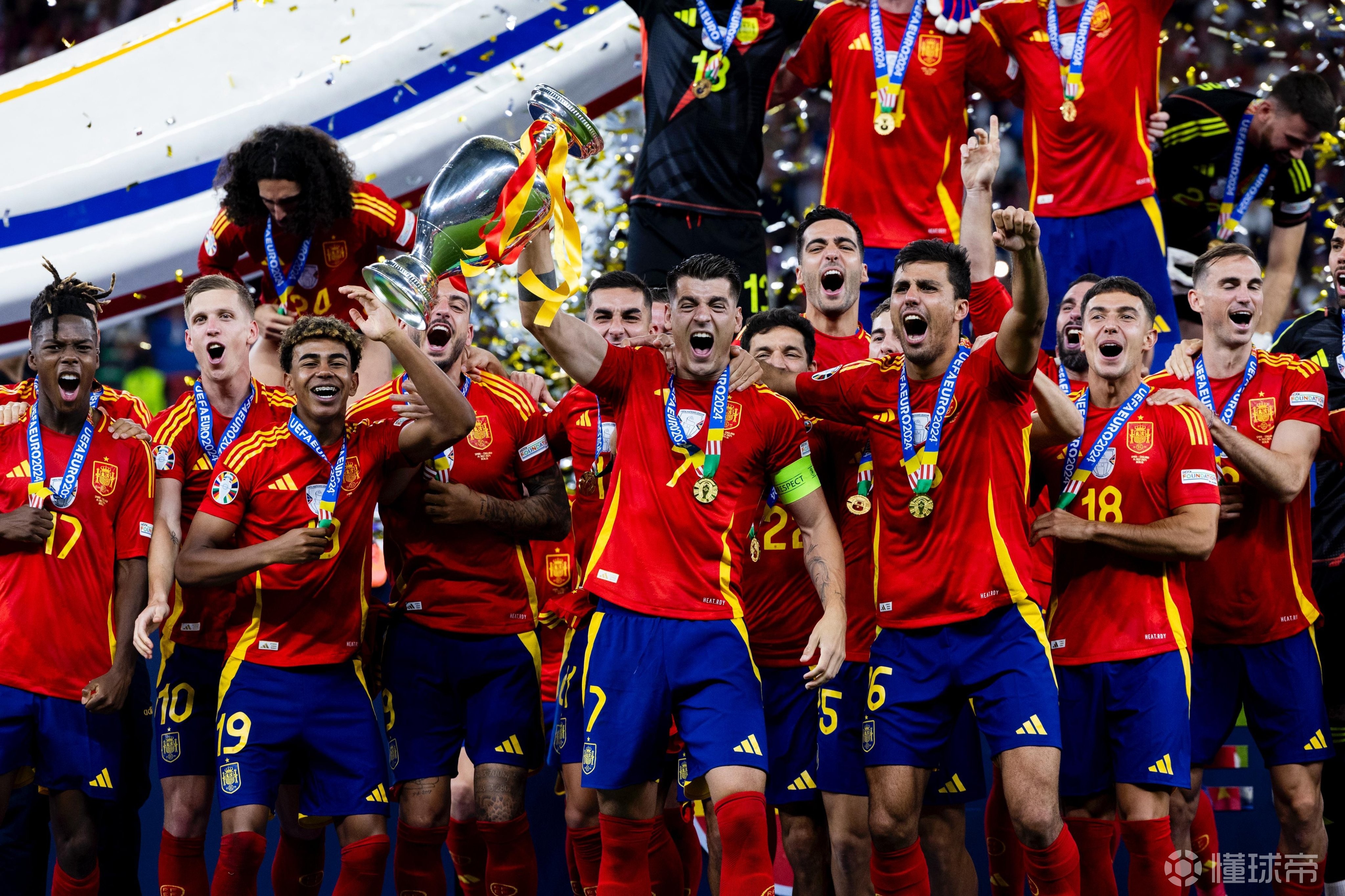 高尔夫比赛中，西班牙选手夺得冠军