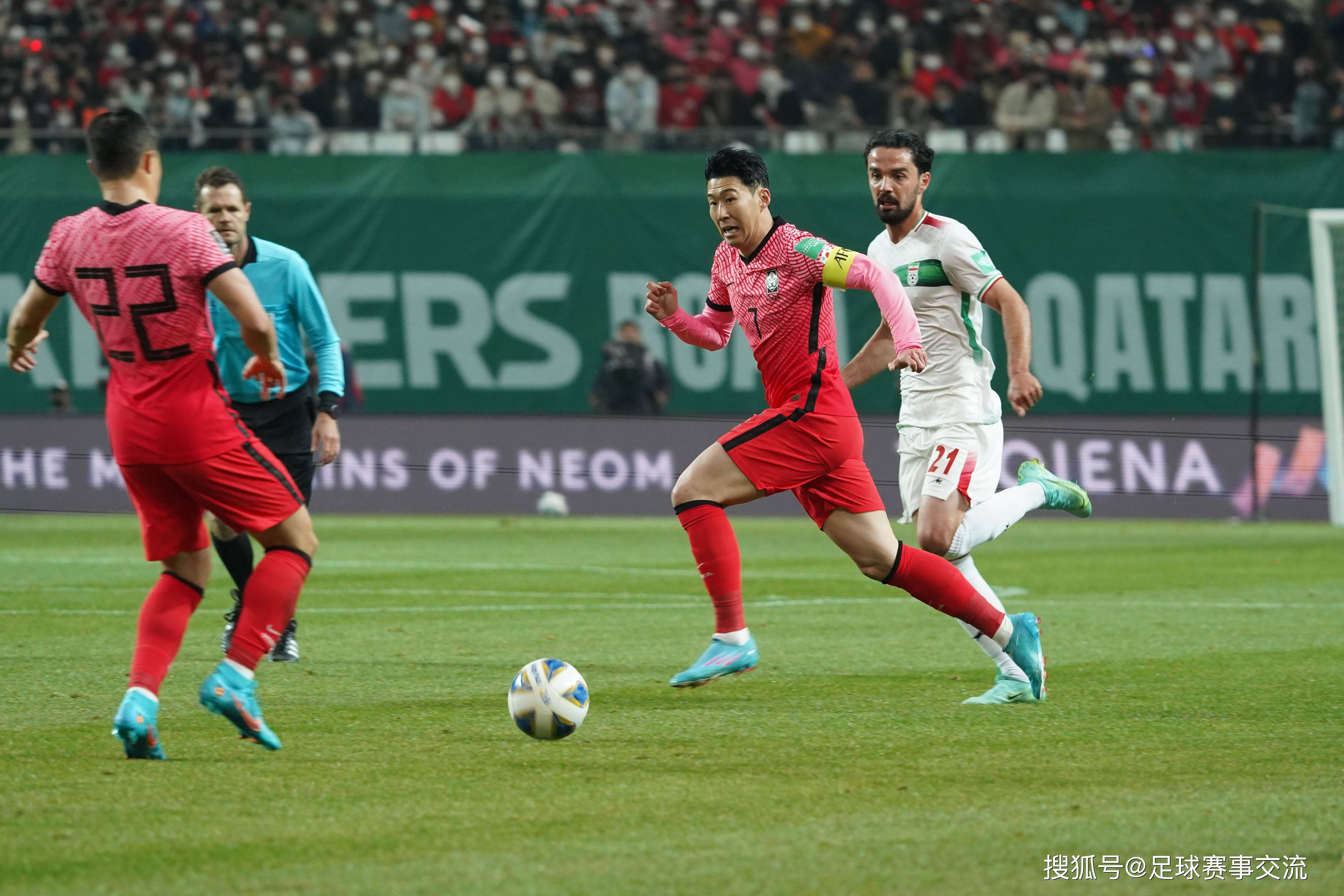 玻利维亚球员在国外踢球迎来挑战