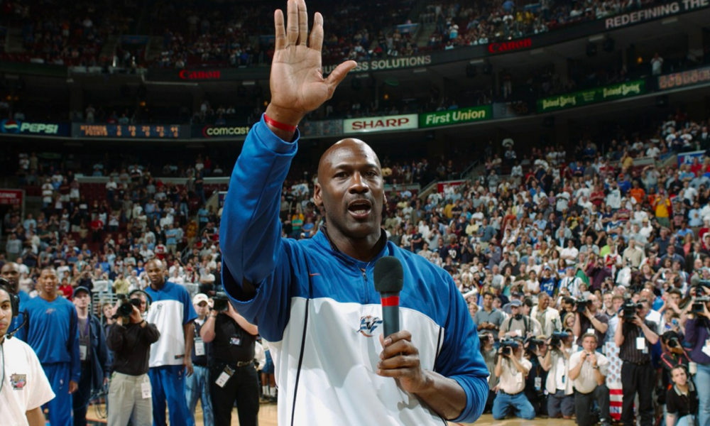 关于华盛顿复出首发补强后防提升关键的信息