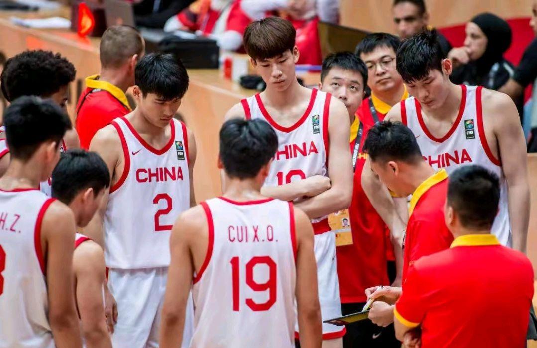 中国男篮备战世界杯，豪取历史最好成绩