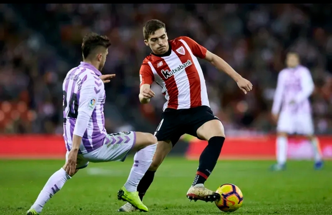 西班牙险胜曼联，阿拉巴制霸全场