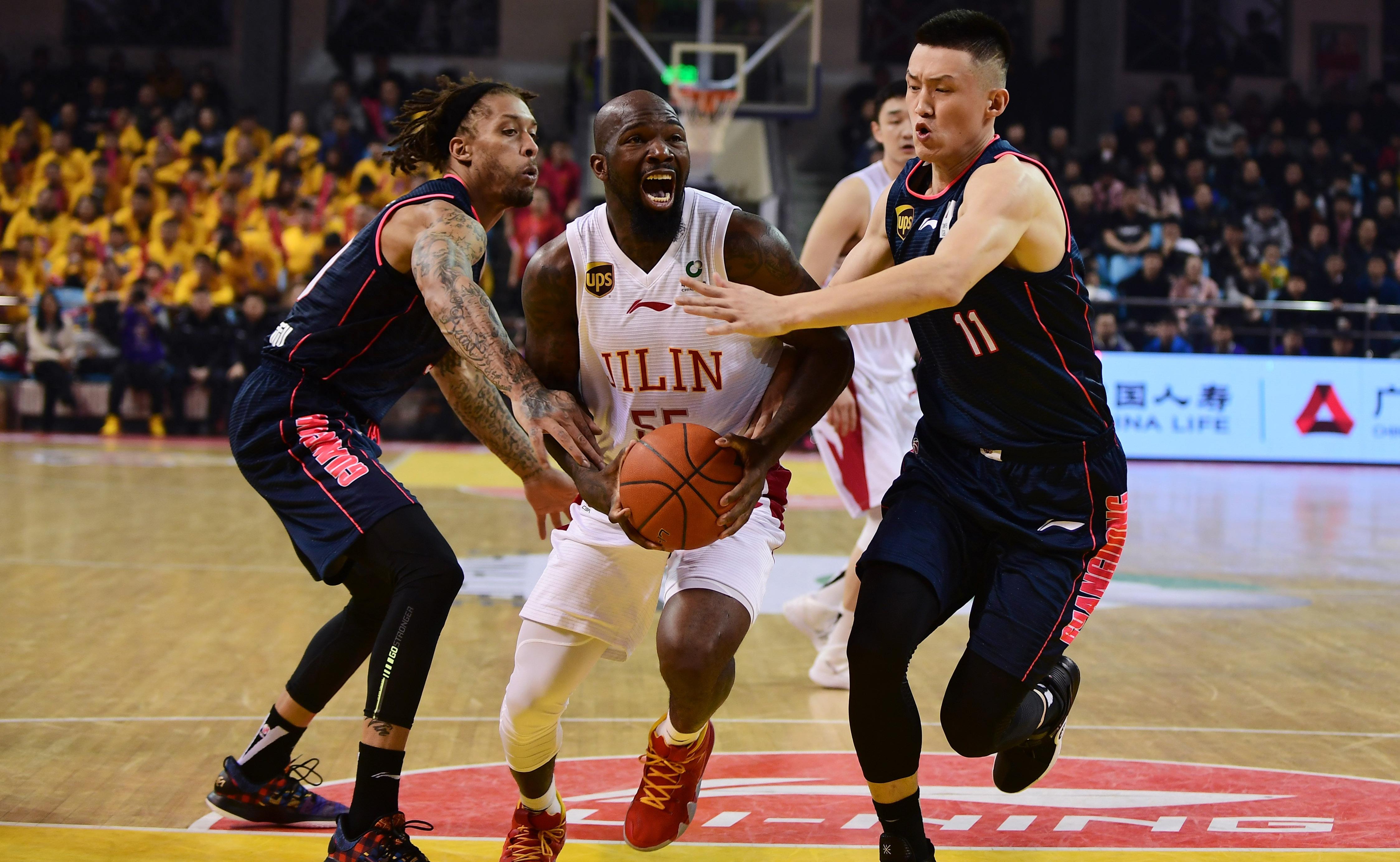 中国篮球联赛竞争激烈，各队实力差距逐渐缩小